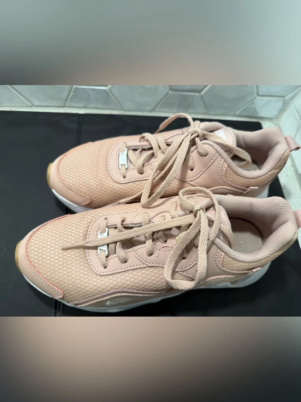 Nike woman’s ryz